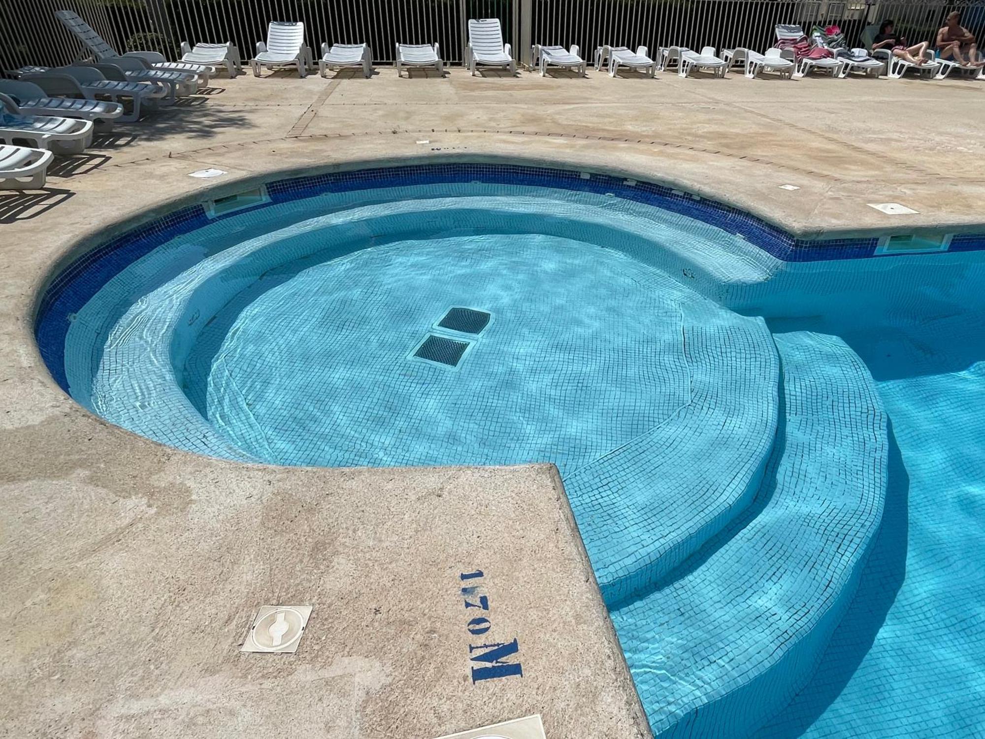 Appartement Plage Piscine Et Tennis Inclus 라론드레모레 외부 사진
